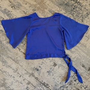 Bell sleeve top